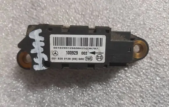 Mercedes-Benz E W211 Airbag deployment crash/impact sensor A0018209126 0018209126