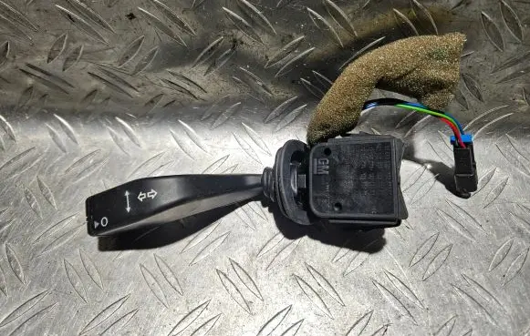 Opel Zafira A Indicator stalk 90560990 12263700