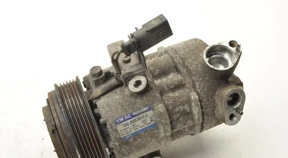 Volkswagen Up Air conditioning (A/C) compressor (pump) 1S0820803C