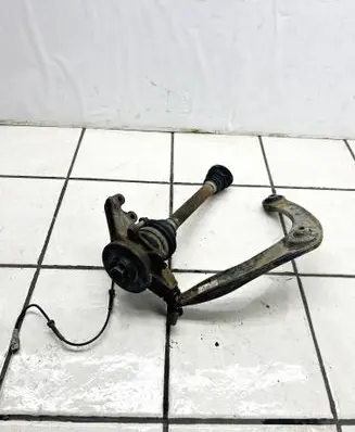 Citroen Berlingo Front wheel hub 