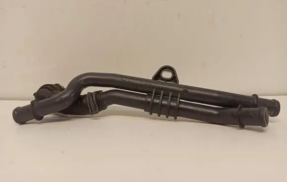 Skoda Superb B8 (3V) Engine coolant pipe/hose 3Q0121070S