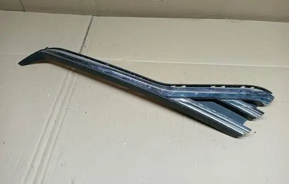 Volkswagen Touareg III Front grill 760853659A 704039716