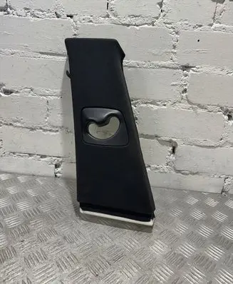 BMW 5 GT F07 (B) pillar trim (top) 9137197