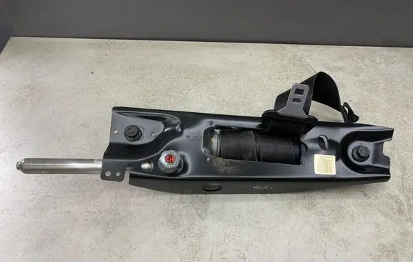 Volvo V70 Front seatbelt 39818791 6069365 62605
