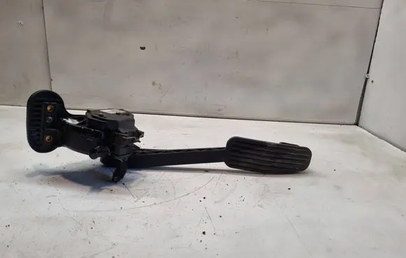Volvo S60 Accelerator throttle pedal 6PV00853713 30683514