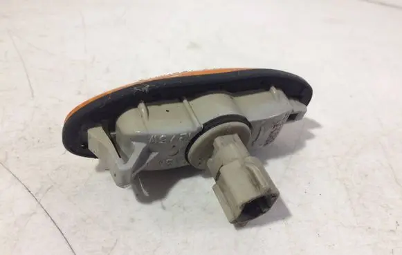 Mazda Xedos 9 Front fender indicator light 0464120