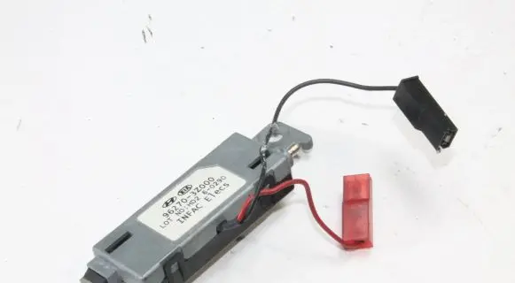 Hyundai i40 Aerial antenna amplifier 962703Z000