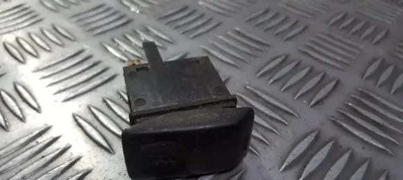 Fog light switch