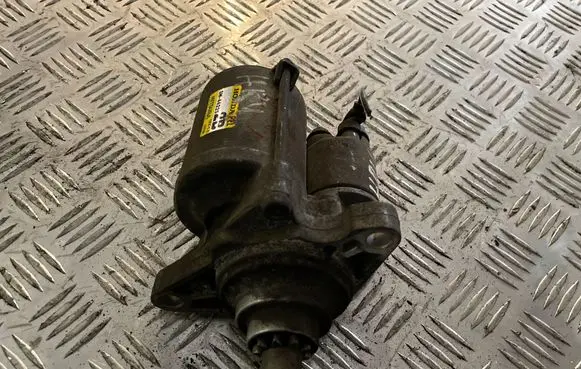 Toyota RAV 4 (XA40) Starter motor SM44225
