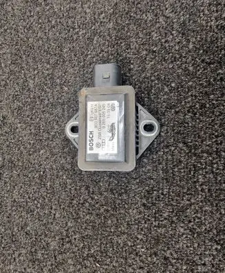 Audi A4 S4 B6 8E 8H ESP acceleration yaw rate sensor 8E0907637A