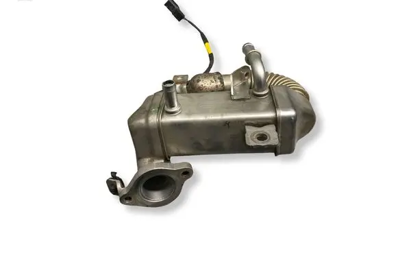 Nissan Qashqai EGR valve cooler 147350264R