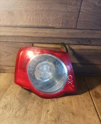 Volkswagen PASSAT B6 Rear/tail lights