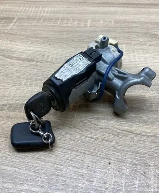 Toyota RAV 4 (XA20) Ignition lock 8978352010