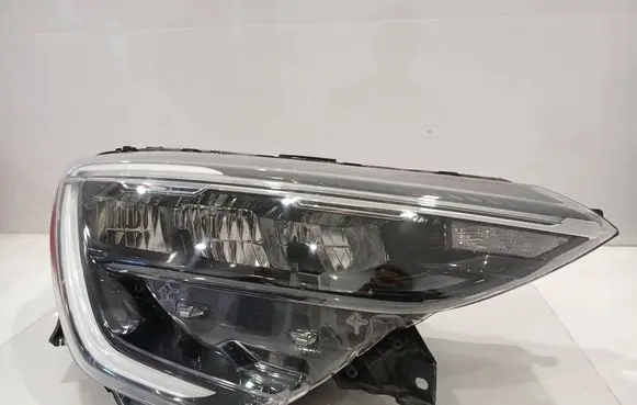 Renault Arkana Headlight/headlamp 260100509R