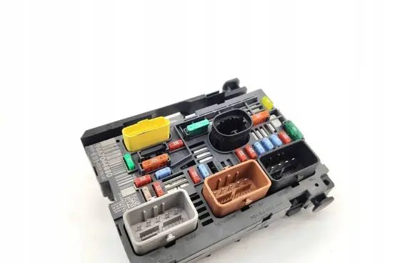 Citroen C4 Grand Picasso Fuse box set 9667044880