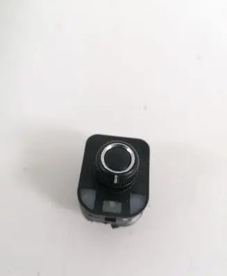 Audi A4 S4 B8 8K Wing mirror switch 8K0959565B