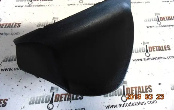 Mercedes-Benz GL X164 Dashboard side end trim A1646800439