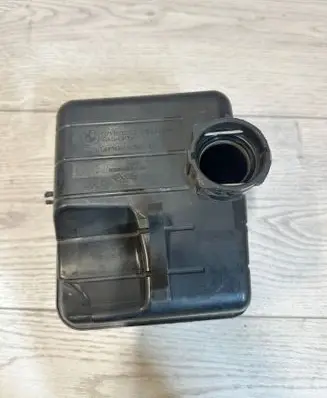 BMW X3 F25 Intake resonator 8512249 01020304