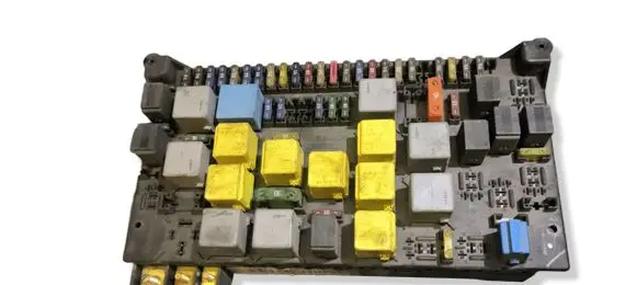 Mercedes-Benz ML W163 Fuse module 1635450205
