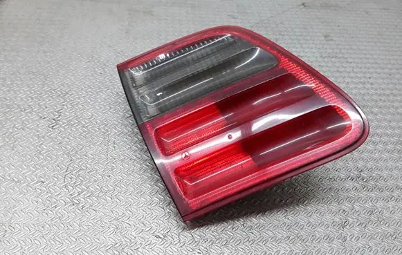 Mercedes-Benz E W210 Tailgate rear/tail lights 2108207364