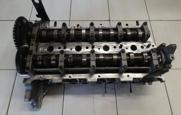 Hyundai ix35 Engine head 