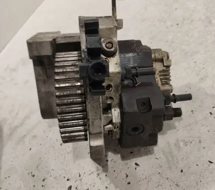 Fuel injection high pressure pump