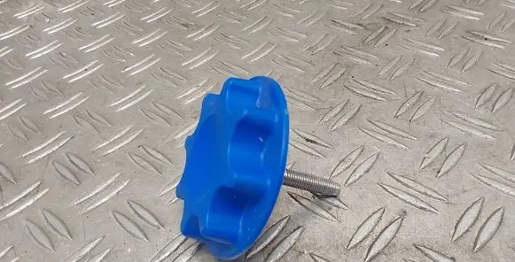 Toyota Yaris Spare wheel bolt