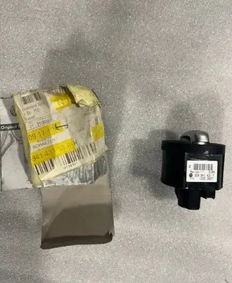 Volkswagen Jetta VI Light switch 3C8941431F