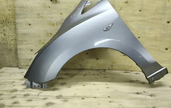 Mazda 5 Fender 