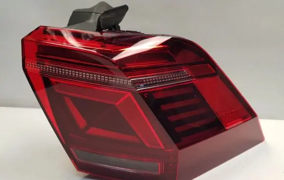 Volkswagen Tiguan Rear/tail lights 5NA945208J