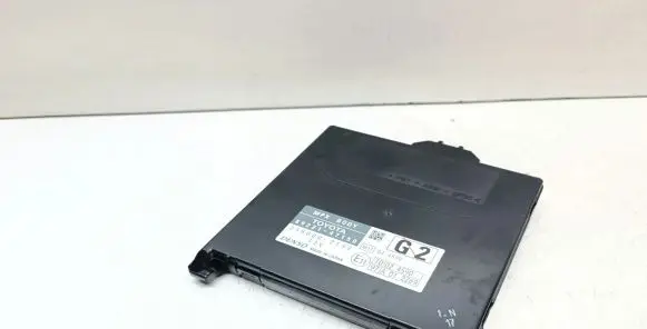Toyota Prius (XW30) Central body control module 8922147150 2380002192