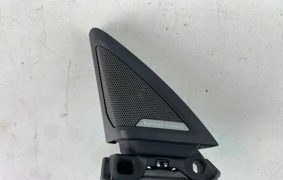 BMW 2 G42 Front door card panel trim 