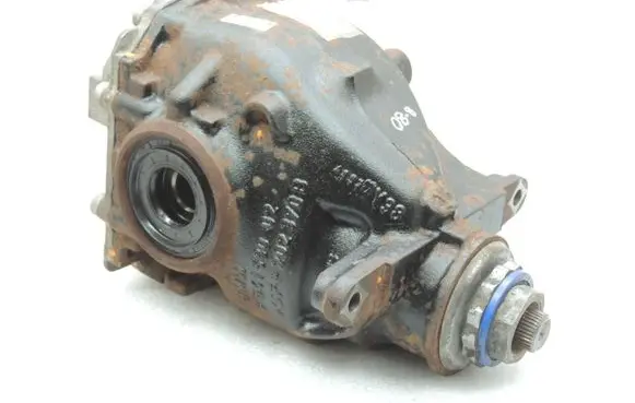 BMW 3 F30 F35 F31 Rear differential 33108485723 33107605589