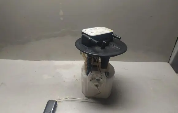 Peugeot 2008 II In-tank fuel pump 28551227 28637316