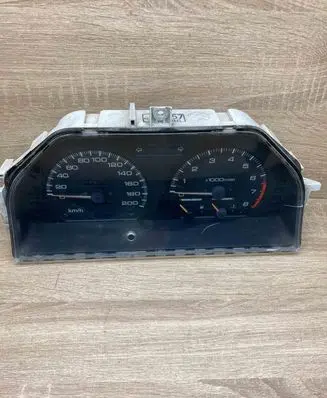 Mitsubishi Lancer Speedometer (instrument cluster) MB680657 738080