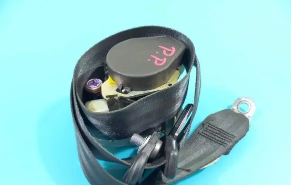 Skoda Yeti (5L) Front seatbelt 5L0857701 IMPRK1213805
