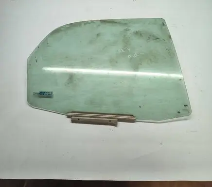 Suzuki SX4 Rear door window glass