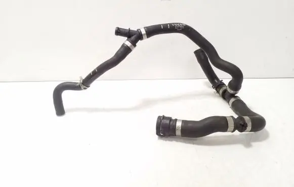 Volvo XC90 Engine coolant pipe/hose 31474652