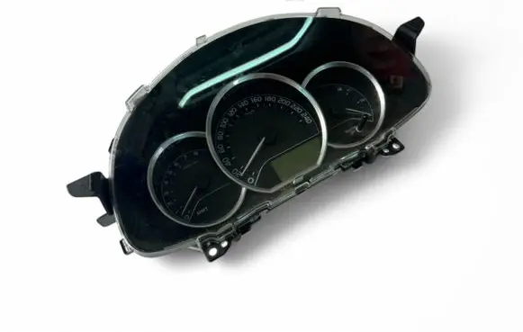 Toyota Auris E180 Speedometer (instrument cluster) 838000ZU21