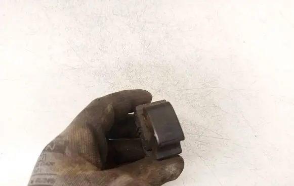 Toyota Corolla Verso AR10 Electric window control switch 848100F010