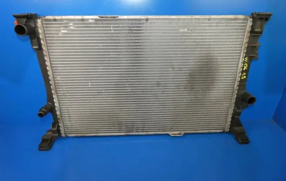 Mercedes-Benz A W176 Coolant radiator