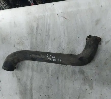 Coolant pipe/hose