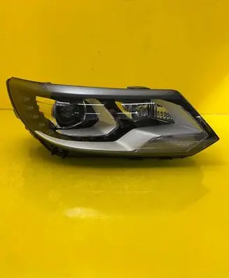 Volkswagen Tiguan Headlight/headlamp 5N1941752