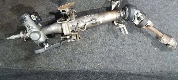 Nissan Primera Steering wheel axle