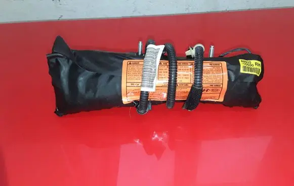 KIA Carens II Seat airbag 889201D000