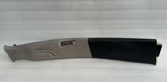 Volvo XC90 Pillar (middle) 
