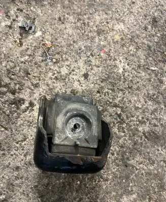 Mercedes-Benz Sprinter W906 Engine mount bracket