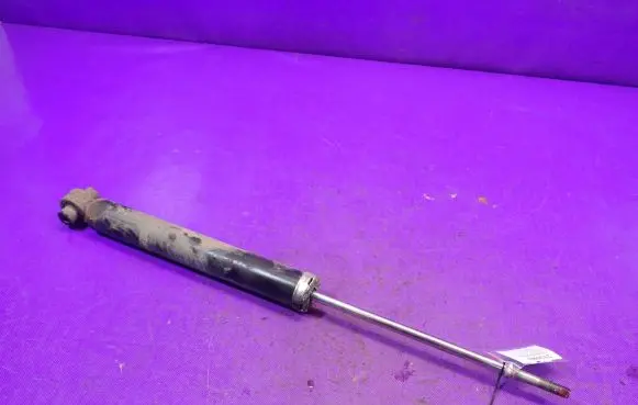 Toyota Auris 150 Rear shock absorber/damper