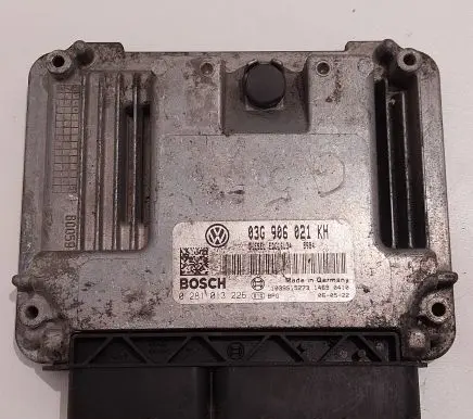 Volkswagen Golf V Engine control unit/module 03G906021KH 1039S15273 0281013226