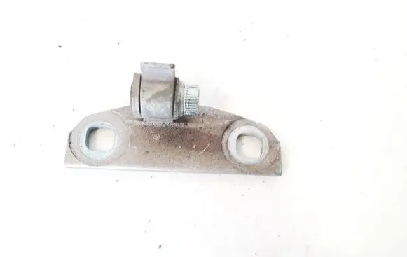 Volvo V70 Front door upper hinge
